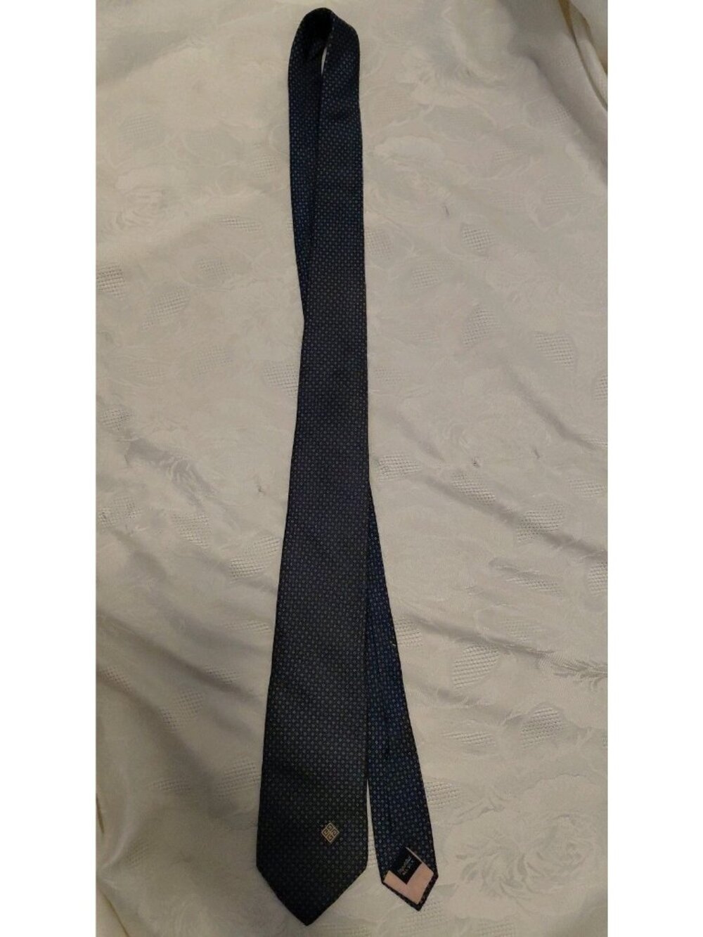 Givenchy Gentlemen Paris All Silk Blue Luxury Neck Tie Vintage 3 x 57 in.